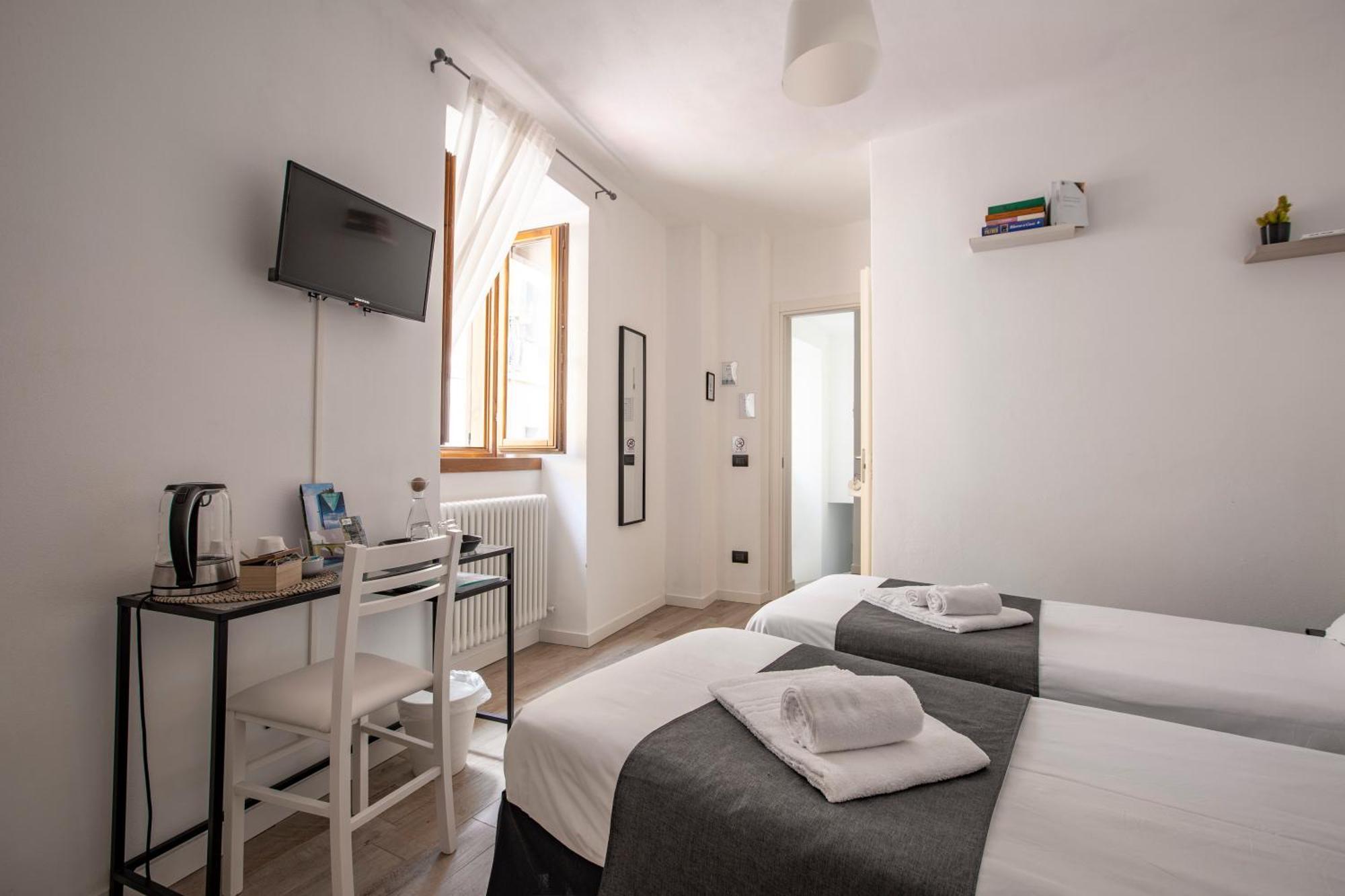 La Casa Del Sarto - Rooms And Apartments Lecco Ngoại thất bức ảnh