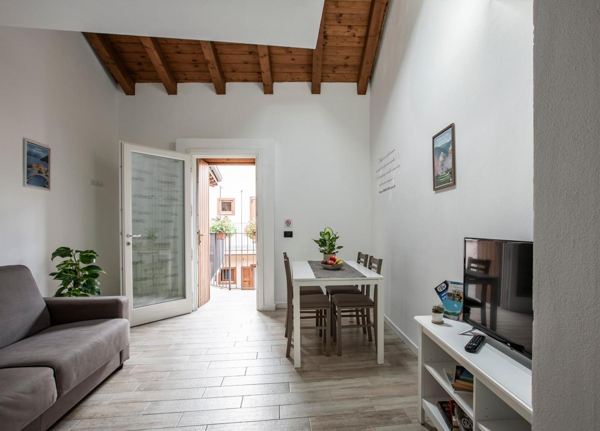 La Casa Del Sarto - Rooms And Apartments Lecco Ngoại thất bức ảnh