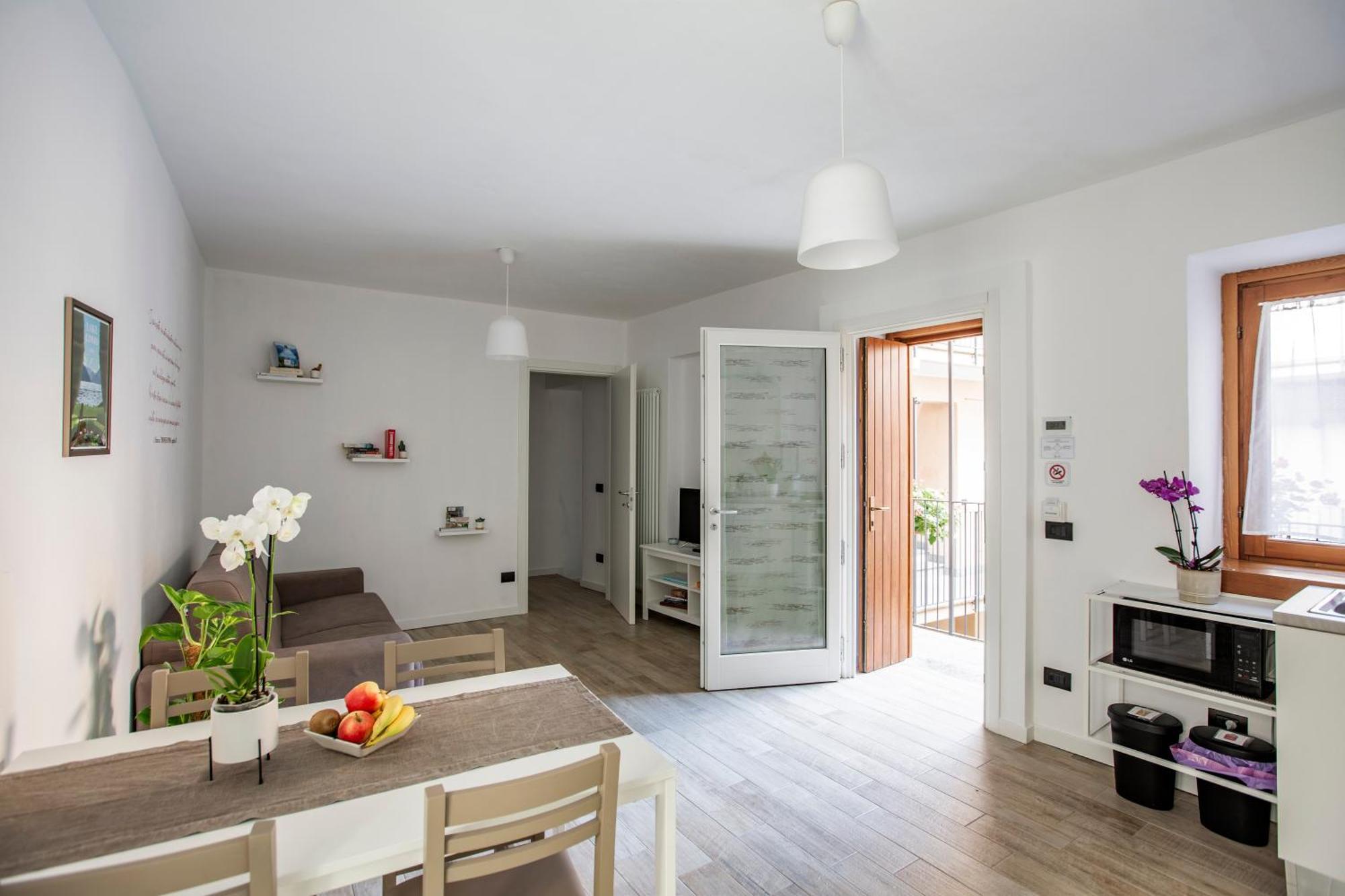 La Casa Del Sarto - Rooms And Apartments Lecco Ngoại thất bức ảnh