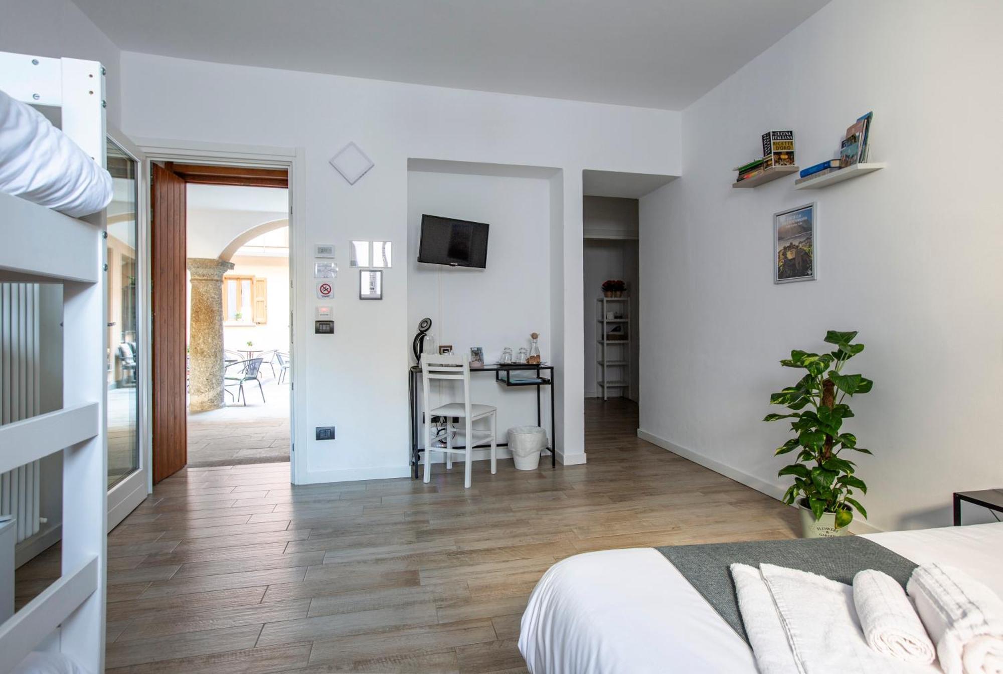 La Casa Del Sarto - Rooms And Apartments Lecco Ngoại thất bức ảnh