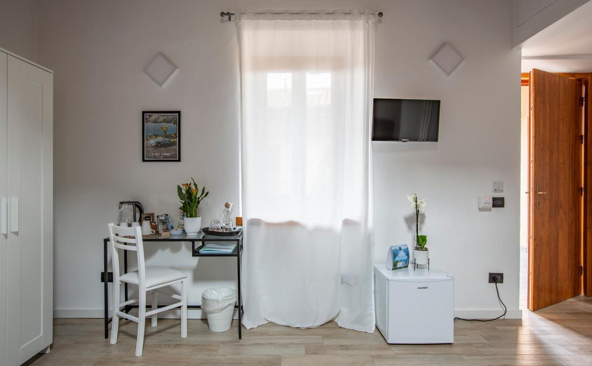 La Casa Del Sarto - Rooms And Apartments Lecco Ngoại thất bức ảnh